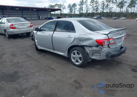 2013 Toyota Corolla S z USA, uszkodzony, nr VIN 5YFBU4EE5DP163778